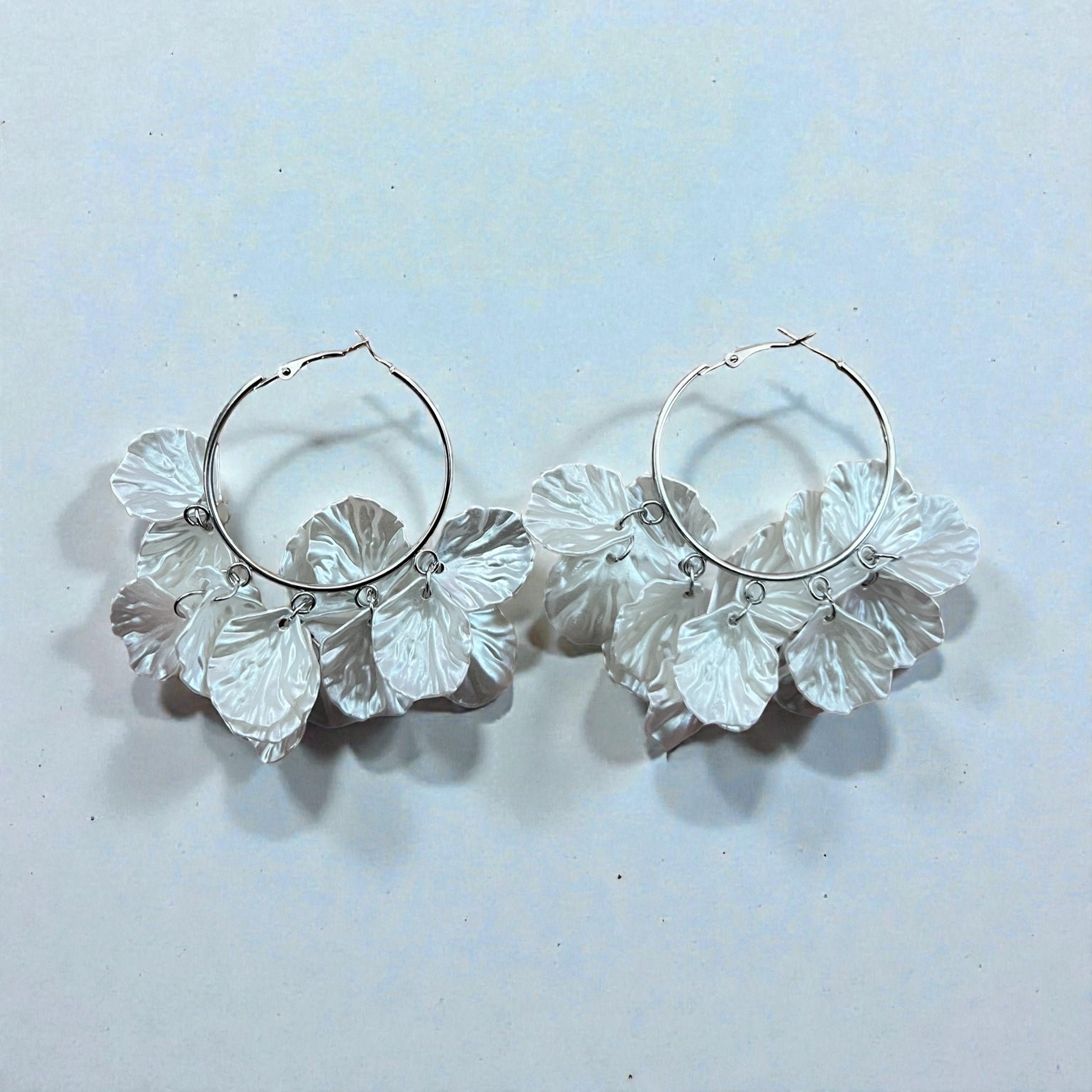 Boucles d'oreilles "ÌRẸ́TÍ" en acier inoxydable