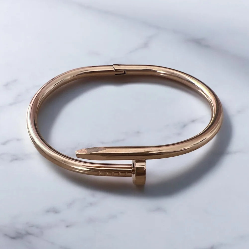 Bracelet Doré – Clou Chic