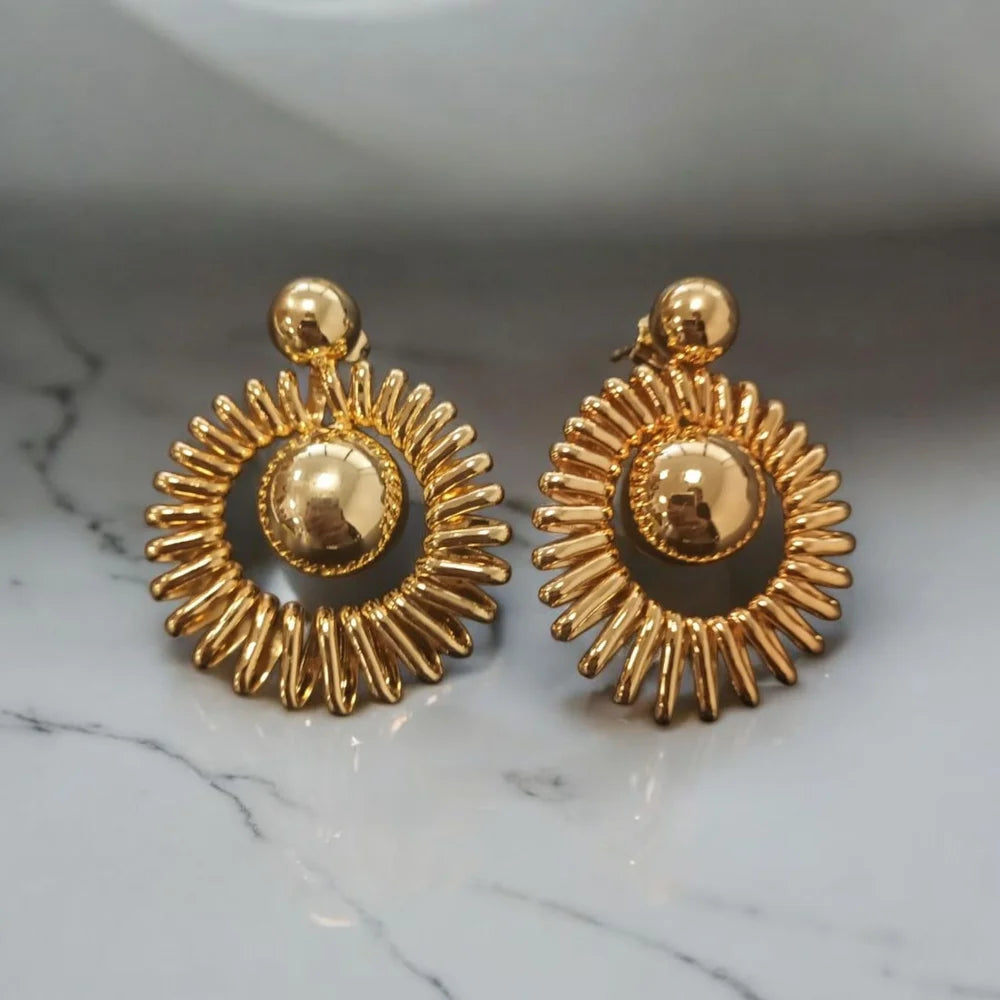 Boucles d’oreilles solaires dorées – Acier inoxydable