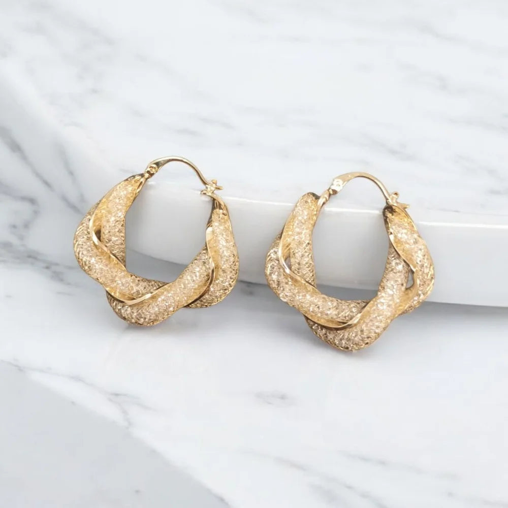 Boucles d’oreilles torsadées dorées – Acier inoxydable