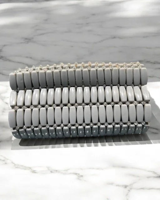 Pochette Grise en Perles